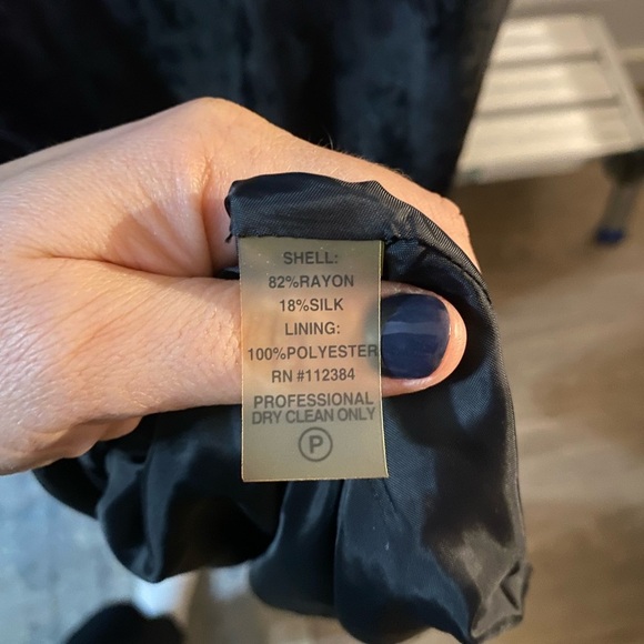 Calvin Klein Velvet Silk Blend Black Beaded Neck Short‎ Sleeve Dress Size 12 - Picture 6 of 7